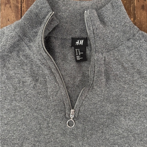 H&M Gray Quarter-Zip Sweater - Picture 4 of 5
